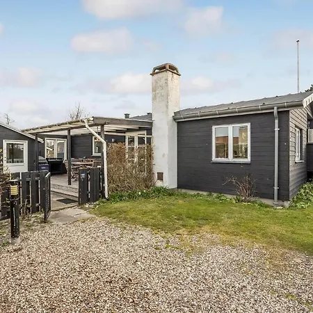 In Juelsminde W/ Wifi And 3 Bedrooms